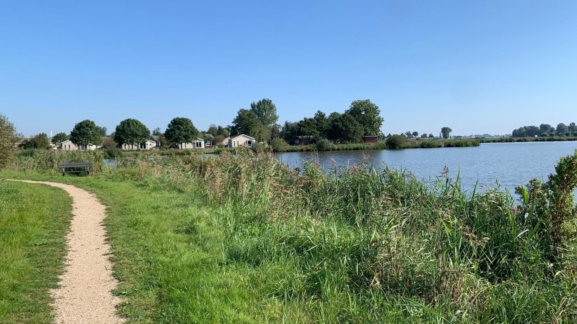 'T Paviljoenhus Bij Sneekermeer Offingawier Dış mekan fotoğraf